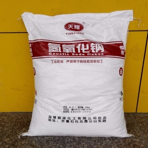 片堿（氫氧化鈉/NaOH）——火堿，苛性